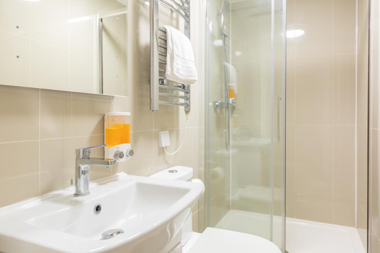 Book Today At Metro Serviced Apartments Bedford - Metro House ,Free Wifi Екстериор снимка